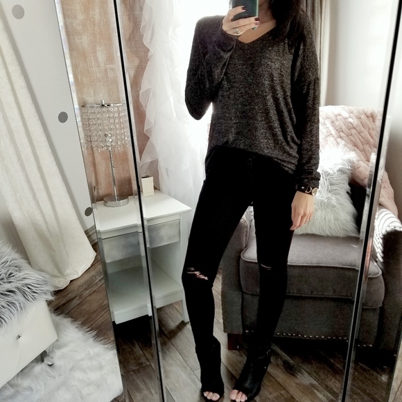 "Cloud" Brushed Long Sleeve Tee V-Neck Basic 🌷 - Picture 6 of 7